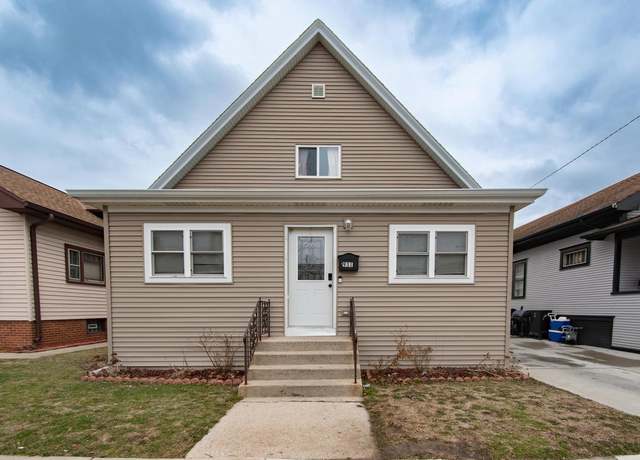 Property at 931 Arthur Ave, Racine, WI 53405, 4 beds, 2 baths