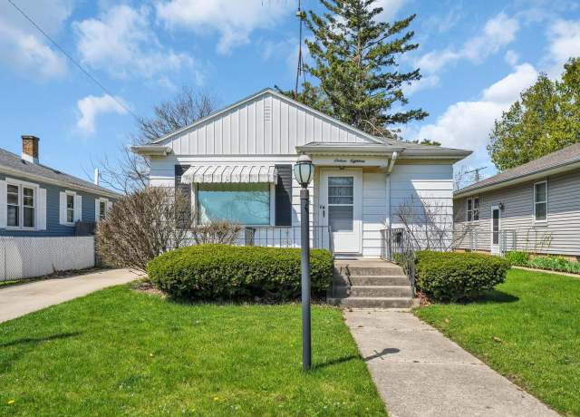 Property at 1618 Cleveland Ave, Racine, WI 53405, 2 beds, 1 bath