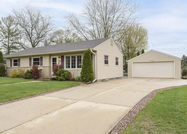 Property at 1507 Magnolia Dr, Waukesha, WI 53188, 3 beds, 1 bath