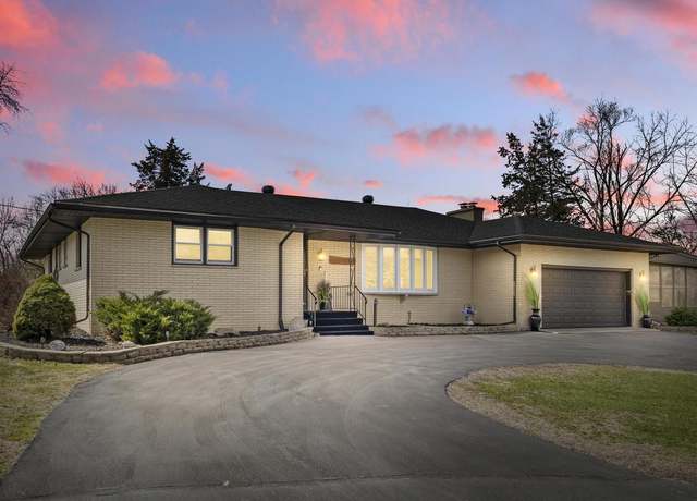 Property at 33225 80th St, Burlington, WI 53105, 3 beds, 3.5 baths