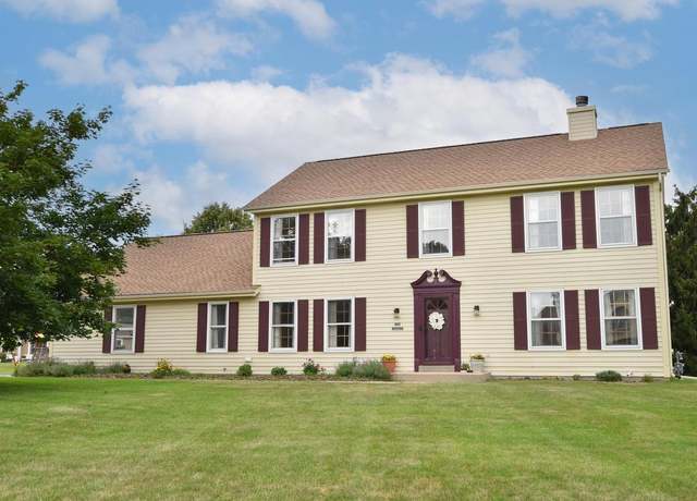 Property at N53W15196 Glenmeadow Ct, Menomonee Falls, WI 53051, 4 beds, 2.5 baths