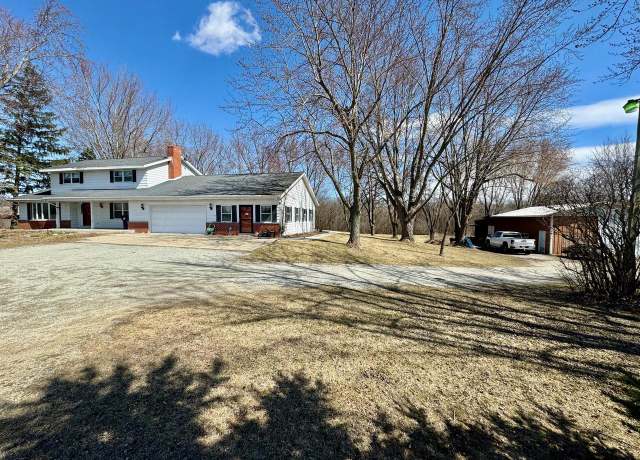 Property at N2392 Halter Ln, Watertown, WI 53098, 4 beds, 4.5 baths