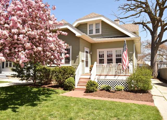 Property at 214 N 73rd St, Milwaukee, WI 53213, 2 beds, 2 baths