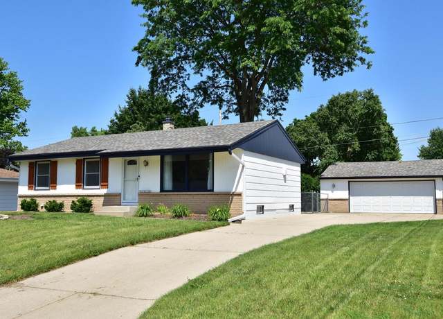 Property at W241N6590 Spruce St, Sussex, WI 53089, 3 beds, 1.5 baths