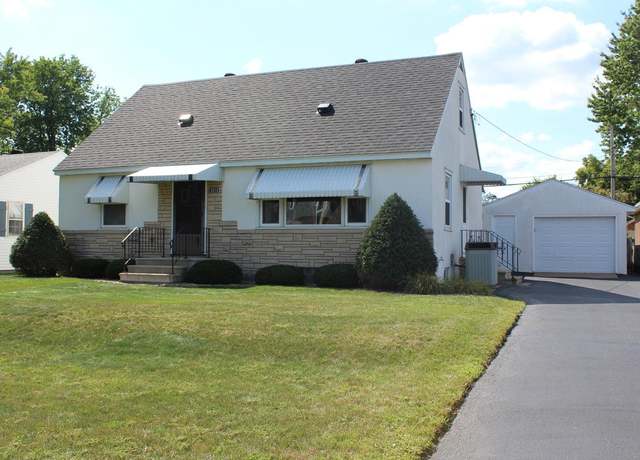 Property at 3010 27th Street South St, La Crosse, WI 54601, 3 beds, 2 baths