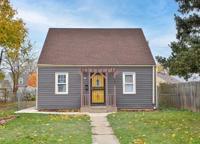 Property at 2622 W Linwal Ln, Milwaukee, WI 53209, 3 beds, 2 baths