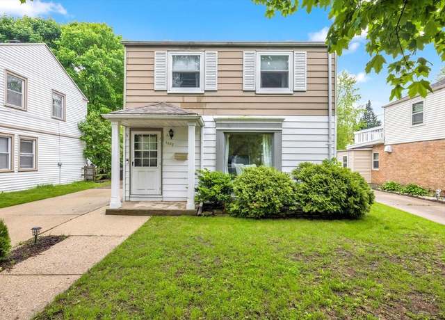Property at 1627 E Eden Pl, Saint Francis, WI 53235, 2 beds, 1.5 baths