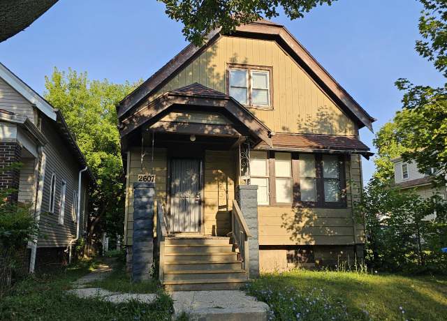 Property at 2607 N 24th St, Milwaukee, WI 53206, 4 beds, 1 bath