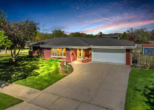 Property at 8450 S Burrell St, Oak Creek, WI 53154, 3 beds, 1.5 baths
