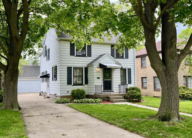 Property at 1511 S 91st St, West Allis, WI 53214, 4 beds, 1.5 baths