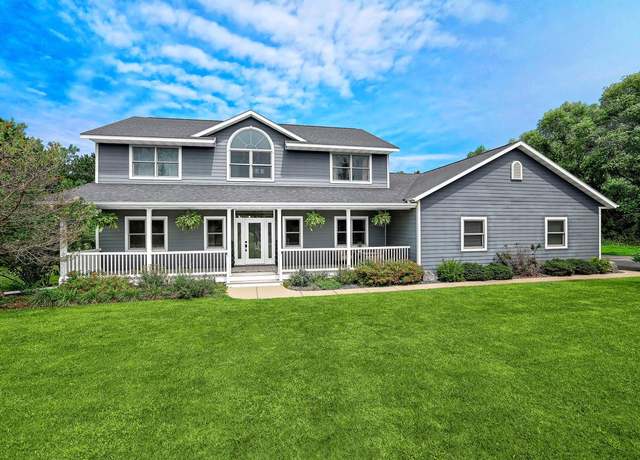 Property at W25190 Quarter Horse Ln, Trempealeau, WI 54661, 5 beds, 4 baths
