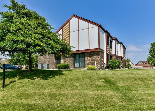 Property at 4161 W College Ave, Milwaukee, WI 53221, 2 beds, 1.5 baths