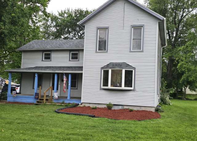 Property at 538 S Clark St, Whitewater, WI 53190, 2 beds, 1 bath