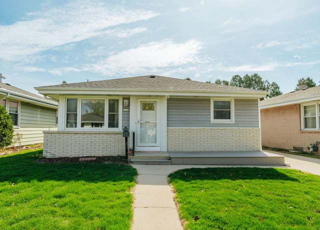Property at 3144 S 98th St, Milwaukee, WI 53227, 3 beds, 1.5 baths