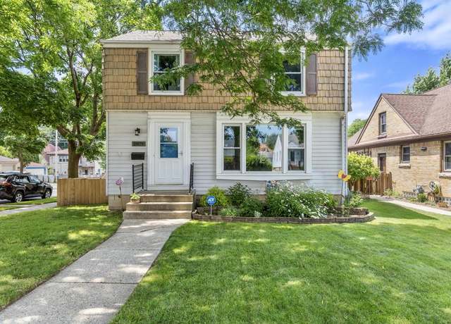 Property at 2879 S 44th St, Milwaukee, WI 53219, 3 beds, 1.5 baths