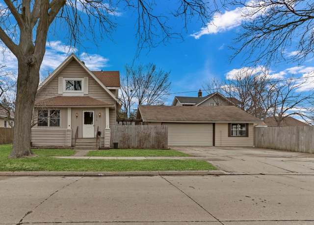 Property at 3510 63rd St, Kenosha, WI 53142, 2 beds, 2 baths