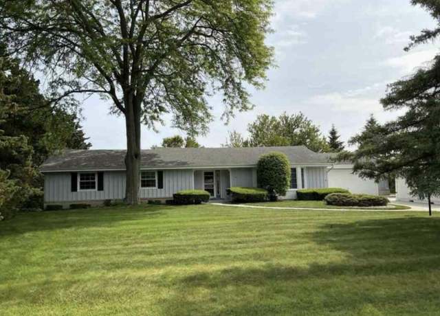Property at 4803 Kings Cove Rd, Racine, WI 53406, 3 beds, 2.5 baths