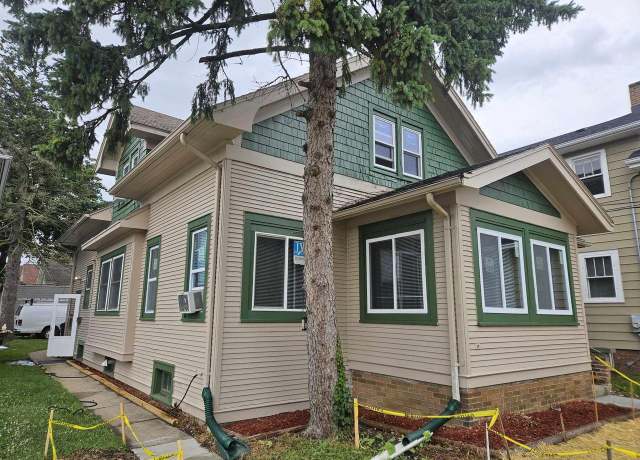 Property at 2306 Taylor Ave, Racine, WI 53403, 4 beds, 2 baths