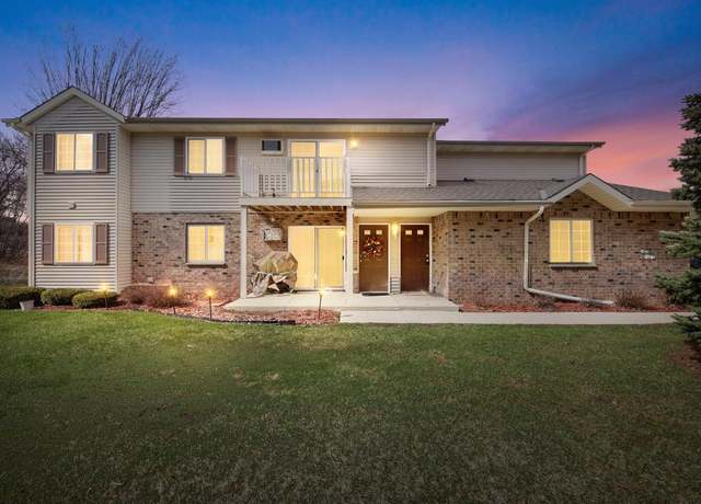 Property at 2020 Meadow Ct #2, West Bend, WI 53095, 2 beds, 1.5 baths