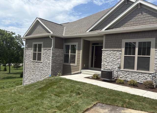 Property at N28W25285 Parkway Ridge Cir Unit -C Bldg 14 Unit 49, Pewaukee, WI 53072, 2 beds, 2 baths