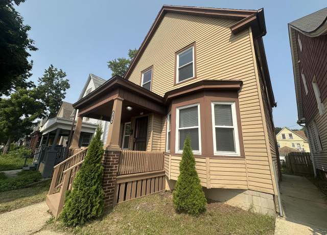 Property at 1838 N 40th St St, Milwaukee, WI 53208, 4 beds, 1 bath