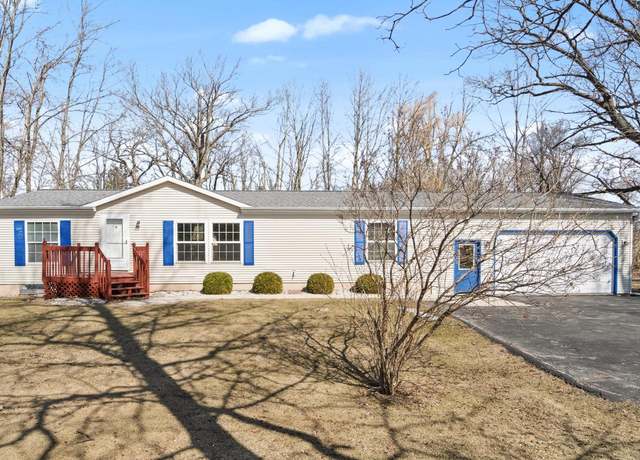 Property at W2911 Walnut Rd, Fond Du Lac, WI 54937, 3 beds, 2 baths