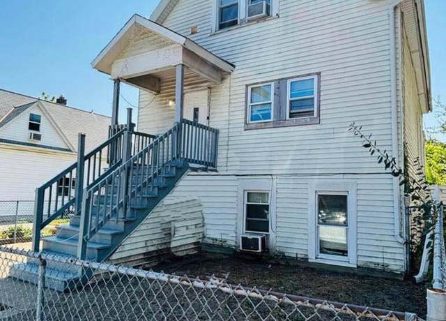 Property at 2017 W Grant St, Milwaukee, WI 53215, 6 beds, 3 baths