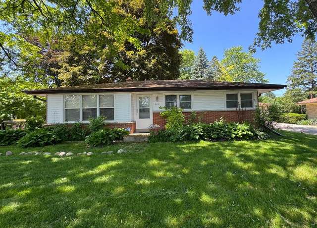 Property at 8075 N 61 St, Brown Deer, WI 53223, 3 beds, 1.5 baths