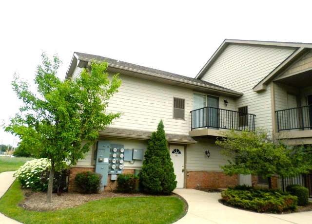 Property at 1507 24th Ave #20, Kenosha, WI 53140, 2 beds, 2 baths