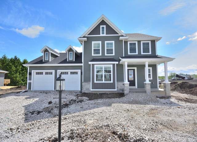 Property at W198N5372 Boxwood Blvd, Menomonee Falls, WI 53051, 4 beds, 2.5 baths