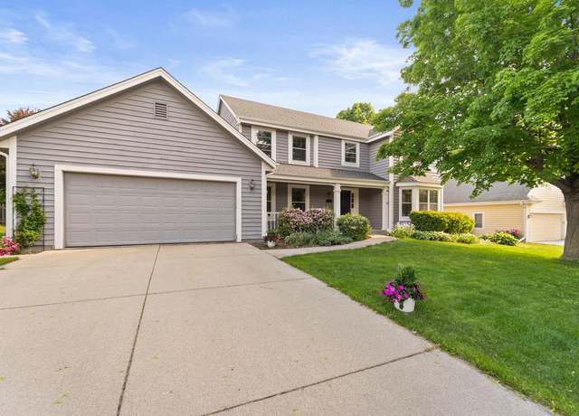 Property at N31W7262 Lincoln Blvd, Cedarburg, WI 53012, 5 beds, 3 baths