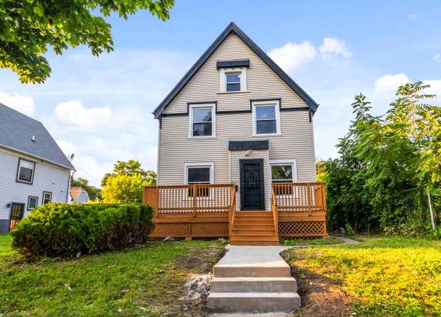 Property at 3918 W Galena St, Milwaukee, WI 53208, 4 beds, 1.5 baths