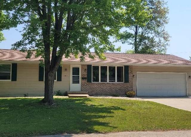Property at 3112 18th St, Menominee, MI 49858, 3 beds, 2 baths