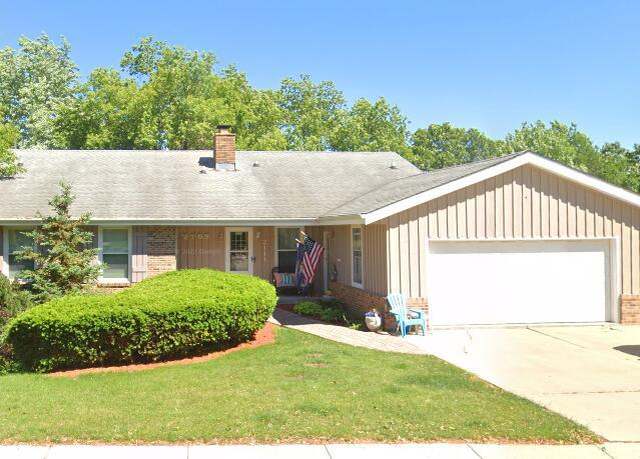 Property at 2111 Yvonne St, Waukesha, WI 53188, 2 beds, 1.5 baths