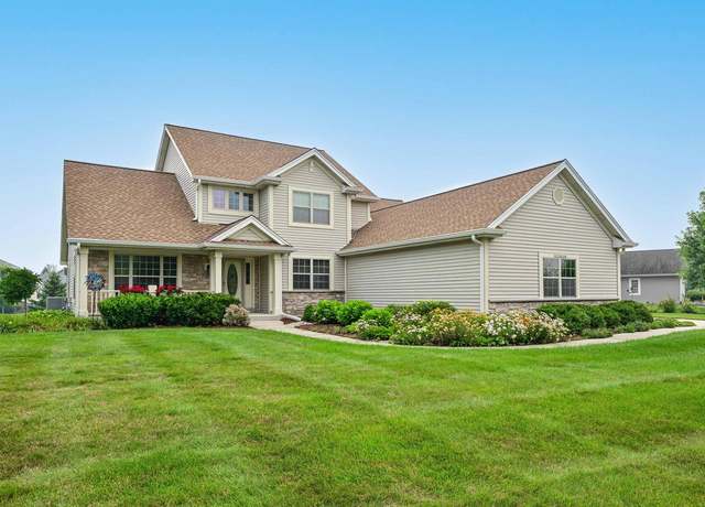 Property at W177N10124 Whitetail Run, Germantown, WI 53022, 4 beds, 2.5 baths