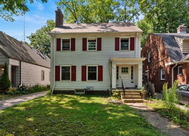 Property at 4229 N Woodburn St, Shorewood, WI 53211, 3 beds, 1.5 baths