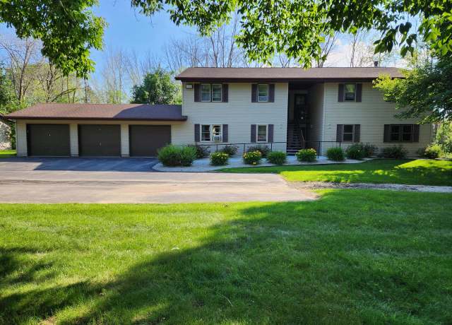 Property at 910 E Cedar Ave #501, Manitowoc, WI 54220, 2 beds, 1 bath
