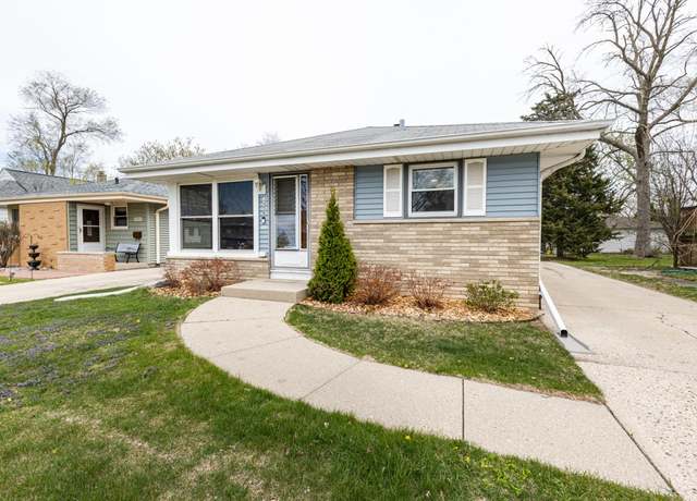 Property at 3456 S 82nd St, Milwaukee, WI 53219, 3 beds, 1.5 baths
