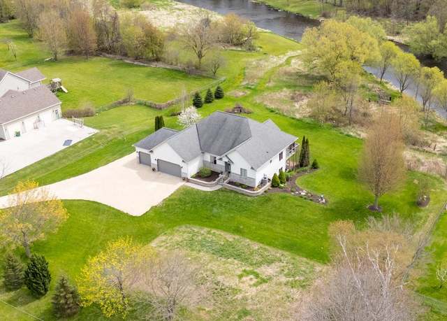 Property at 3045 Newark Dr, West Bend, WI 53090, 5 beds, 3 baths