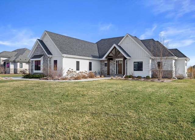 Property at 239 Four Winds Ct, Hartland, WI 53029, 5 beds, 3.5 baths