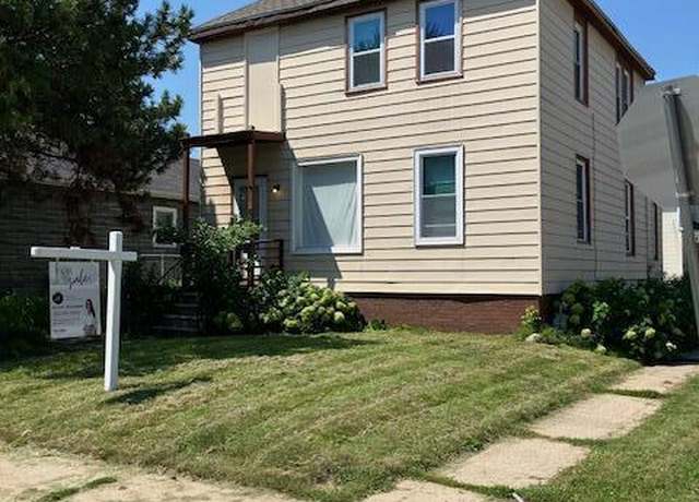 Property at 6018 20th Ave, Kenosha, WI 53143, 4 beds, 2 baths