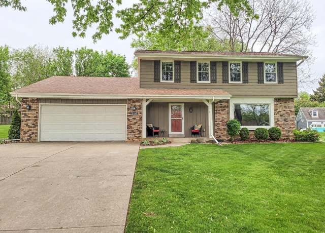 Property at 21755 W North Ave, Brookfield, WI 53045, 4 beds, 2.5 baths