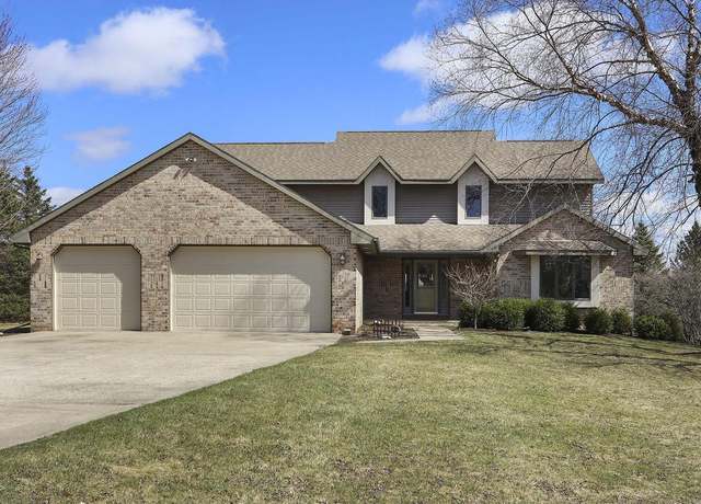 Property at N6388 Paradise Dr, Burlington, WI 53105, 4 beds, 3.5 baths