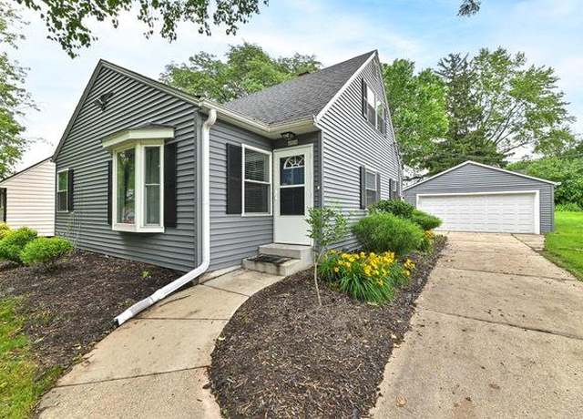 Property at 4328 Raymir Pl, Wauwatosa, WI 53222, 4 beds, 1.5 baths