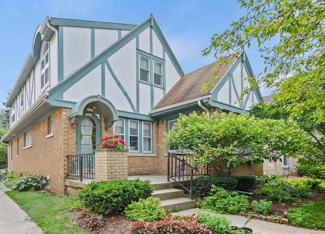 Property at 5822 N Bay Ridge Ave, Whitefish Bay, WI 53217, 4 beds, 2 baths
