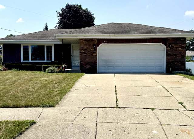 Property at 8818 46th Ave, Kenosha, WI 53142, 3 beds, 1.5 baths