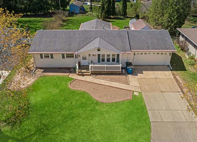 Property at 1173 Canterbury Rd, Green Bay, WI 54304, 3 beds, 1.5 baths