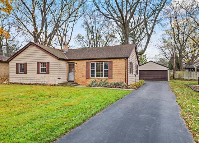 Property at 4513 W Dunwood Rd, Brown Deer, WI 53223, 3 beds, 1.5 baths