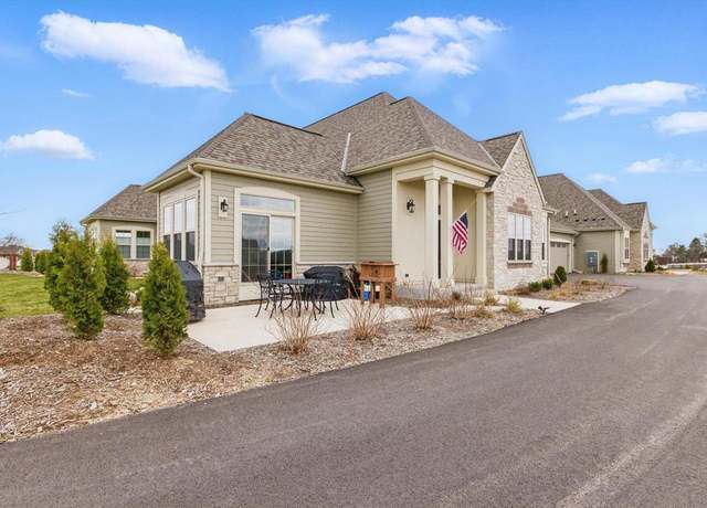 Property at 1507 Sandhill Blvd, Hartland, WI 53029, 2 beds, 2 baths