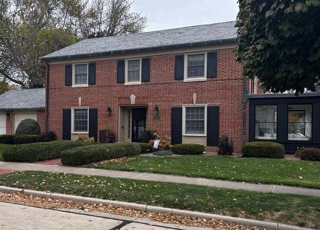 Property at 3000 Michigan Blvd, Racine, WI 53402, 3 beds, 2.5 baths